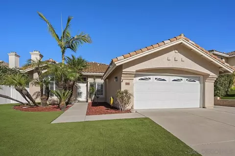 2215 Rolling Ridge Rd, Chula Vista, CA 91914