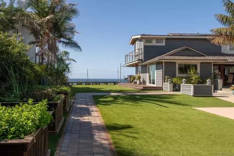 Exterior - 417 Pacific Ave, Solana Beach, CA 92075 photo 6 of 7