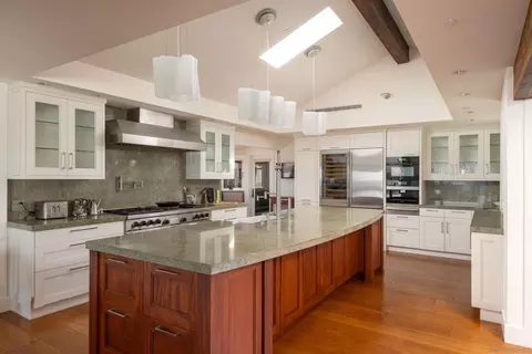 Kitchen - 417 Pacific Ave, Solana Beach, CA 92075 photo 1 of 4