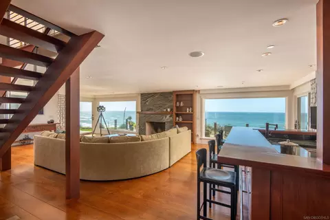 Living - 417 Pacific Ave, Solana Beach, CA 92075 photo 2 of 2