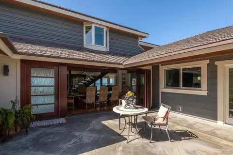 Exterior - 417 Pacific Ave, Solana Beach, CA 92075 photo 3 of 7