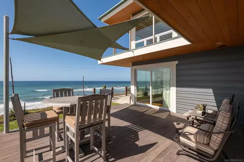 Exterior - 417 Pacific Ave, Solana Beach, CA 92075 photo 5 of 7