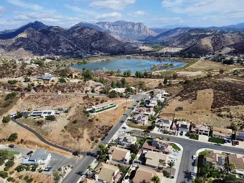 13297 Mapleview St, Lakeside, CA 92040 photo 3