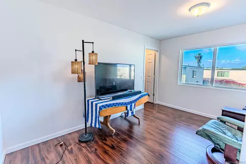 649 10th St, Imperial Beach, CA 91932 photo 27