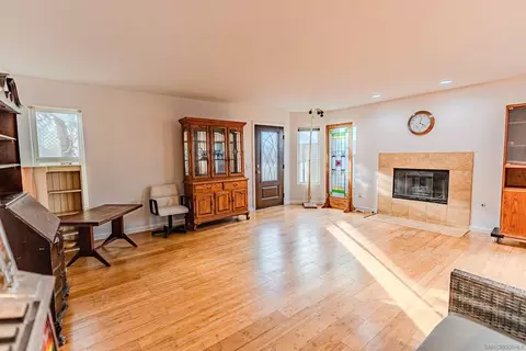 649 10th St, Imperial Beach, CA 91932 photo 11