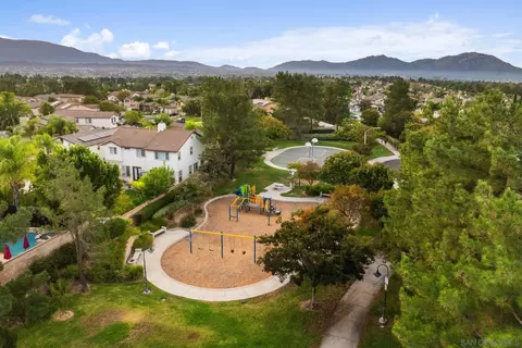 32425 Campo Dr, Temecula, CA 92592 photo 66