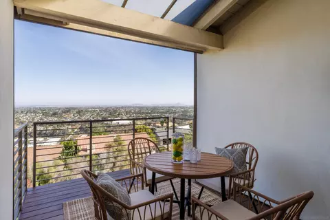 Exterior - 5665 Soledad Mountain Rd, La Jolla, CA 92037 photo 14 of 15