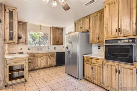 Kitchen - 7578 Pine Blvd, Pine Valley, CA 91962 photo 2 of 3