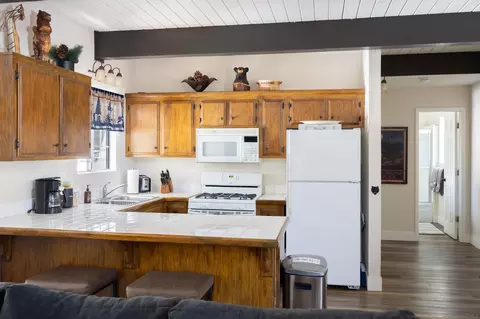 42824 Cedar, Big Bear Lake, CA 92315 photo 16