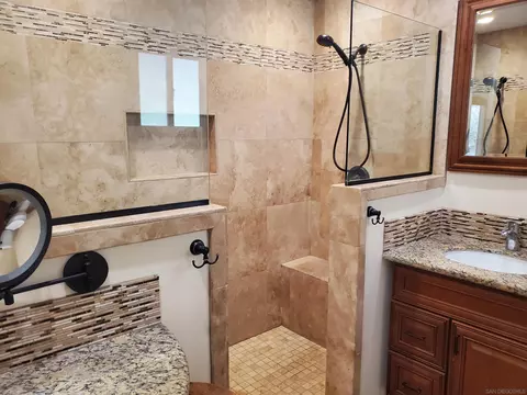 2895 Helix, Spring Valley, CA 91977 photo 16