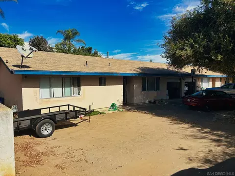 772 E Vista Way, Vista, CA 92084 photo 4