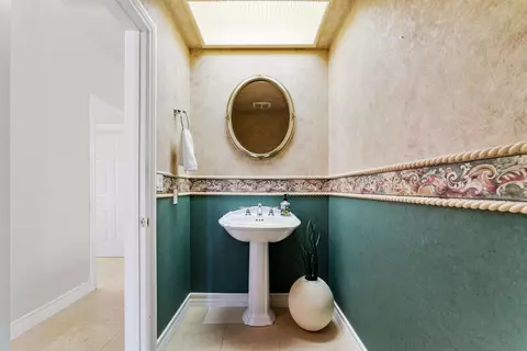 Bath - 3187 Rancho Del Sol, Escondido, CA 92025 photo 1 of 5