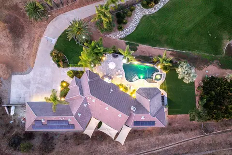 View/Area - 3187 Rancho Del Sol, Escondido, CA 92025 photo 3 of 6