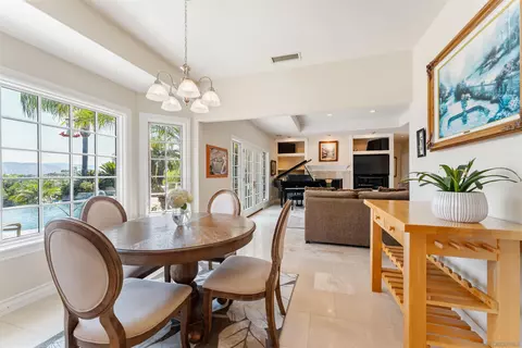 Dining - 3187 Rancho Del Sol, Escondido, CA 92025 photo 1 of 2
