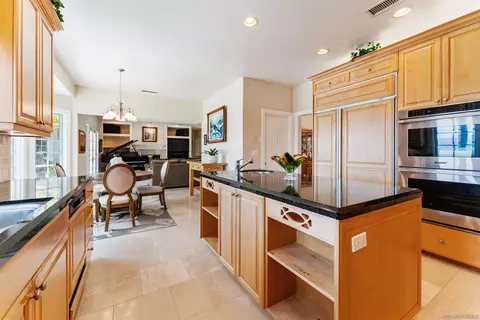 Kitchen - 3187 Rancho Del Sol, Escondido, CA 92025 photo 4 of 4