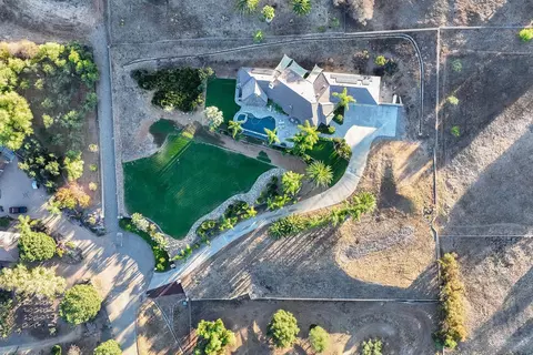 View/Area - 3187 Rancho Del Sol, Escondido, CA 92025 photo 4 of 6