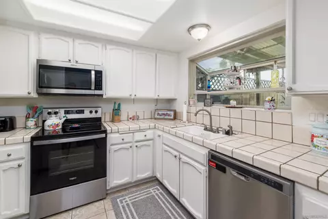 Kitchen - 982 E Main St #C, El Cajon, CA 92021 photo 2 of 2