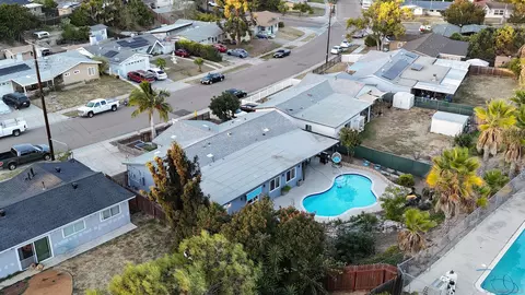 View/Area - 1525 Enfield St, Spring Valley, CA 91977 photo 4 of 11