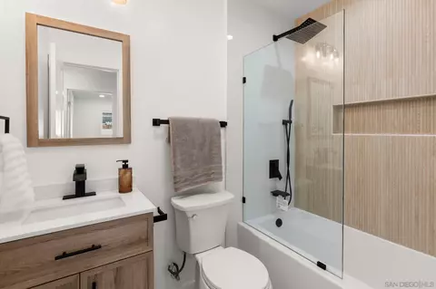Bath - 9470 Lake Canyon Rd, Santee, CA 92071 photo 1 of 2