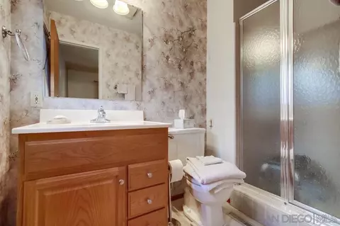 Bath - 4566 Glen St, La Mesa, CA 91941 photo 2 of 2