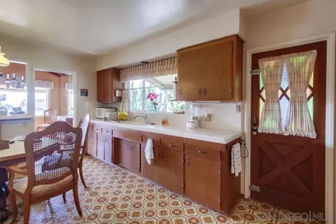 Kitchen - 4566 Glen St, La Mesa, CA 91941 photo 2 of 2