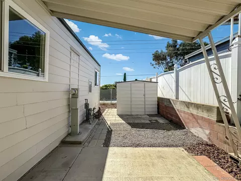 206 Bright Creek Ln, Oceanside, CA 92056 photo 34