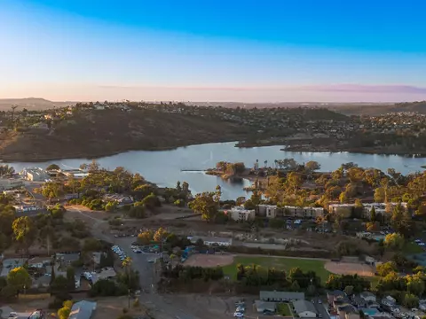 View/Area - 5486 Wellesley St W, La Mesa, CA 91942 photo 6 of 14