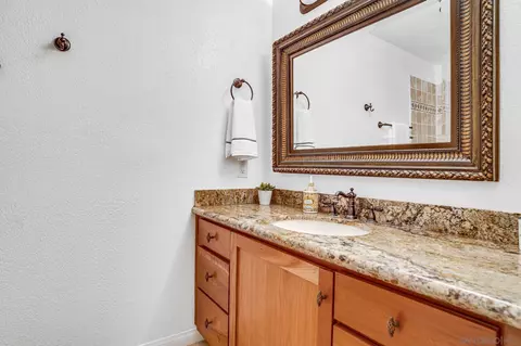 Bath - 5486 Wellesley St W, La Mesa, CA 91942 photo 1 of 3