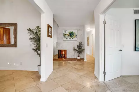 Entry Way - 5486 Wellesley St W, La Mesa, CA 91942 photo 3 of 7