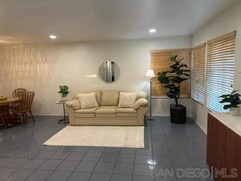 Living - 1292 Sorrento Pl, Escondido, CA 92027 photo 2 of 6