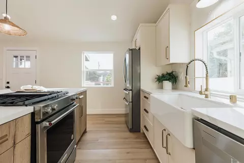 208 S Ditmar St, Oceanside, CA 92054 photo 9