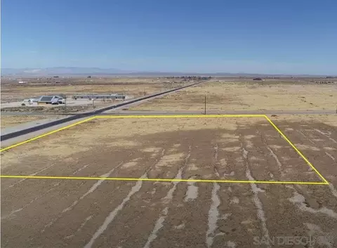 00 E Ave H #11, Lancaster, CA 93535 photo 10