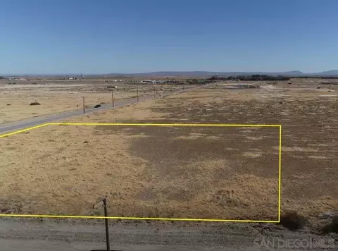 00 E Ave H #11, Lancaster, CA 93535 photo 16