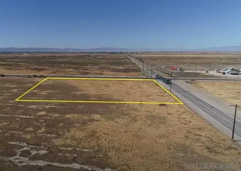 00 E Ave H #11, Lancaster, CA 93535 photo 8