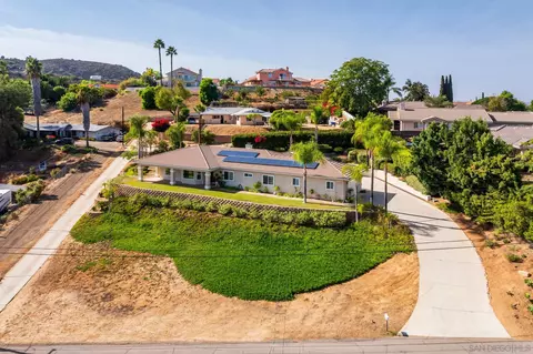 View/Area - 9116 Paradise Park Dr, Lakeside, CA 92040 photo 3 of 10