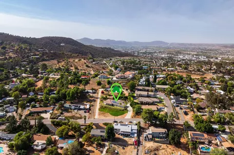 View/Area - 9116 Paradise Park Dr, Lakeside, CA 92040 photo 2 of 10