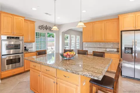 Kitchen - 9116 Paradise Park Dr, Lakeside, CA 92040 photo 4 of 5