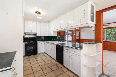9550 Gregory St, La Mesa, CA 91942 photo 11