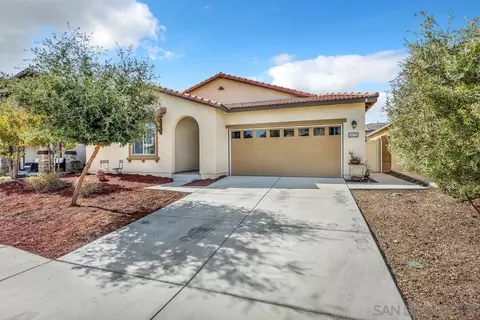 34775 Yellow Pine Rd, Murrieta, CA 92563