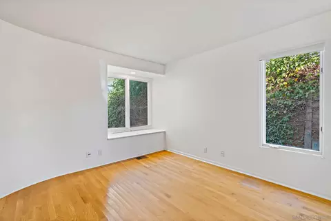 550 Gravilla St, La Jolla, CA 92037 photo 23