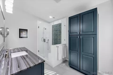 Bath - 9500 Harritt Rd #72, Lakeside, CA 92040 photo 1 of 2