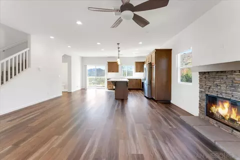 230 W Noakes Sts, El Cajon, CA 92019 photo 2