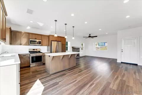 230 W Noakes Sts, El Cajon, CA 92019 photo 4