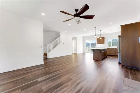 230 W Noakes Sts, El Cajon, CA 92019 photo 3