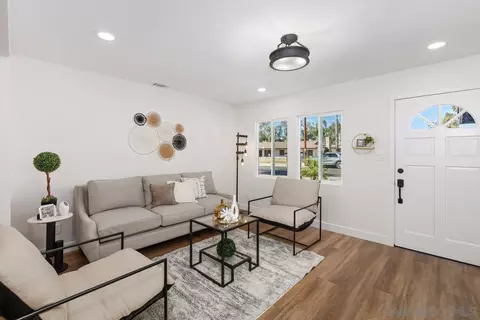 Living - 9049 Gorge Ave, Santee, CA 92071 photo 3 of 5