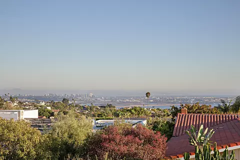 View/Area - 2223 Via Media, La Jolla, CA 92037 photo 8 of 8