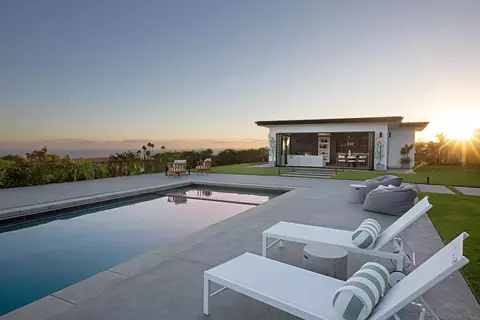 Exterior - 2223 Via Media, La Jolla, CA 92037 photo 13 of 17