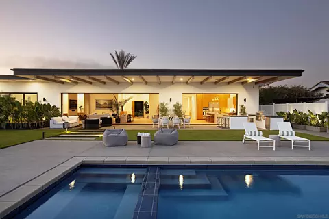 2223 Via Media, La Jolla, CA 92037
