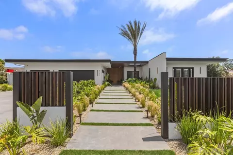 Exterior - 2223 Via Media, La Jolla, CA 92037 photo 4 of 17