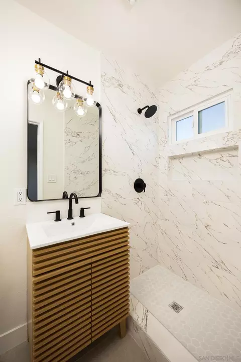 Bath - 9531 W Hartland Cir, Santee, CA 92071 photo 2 of 2